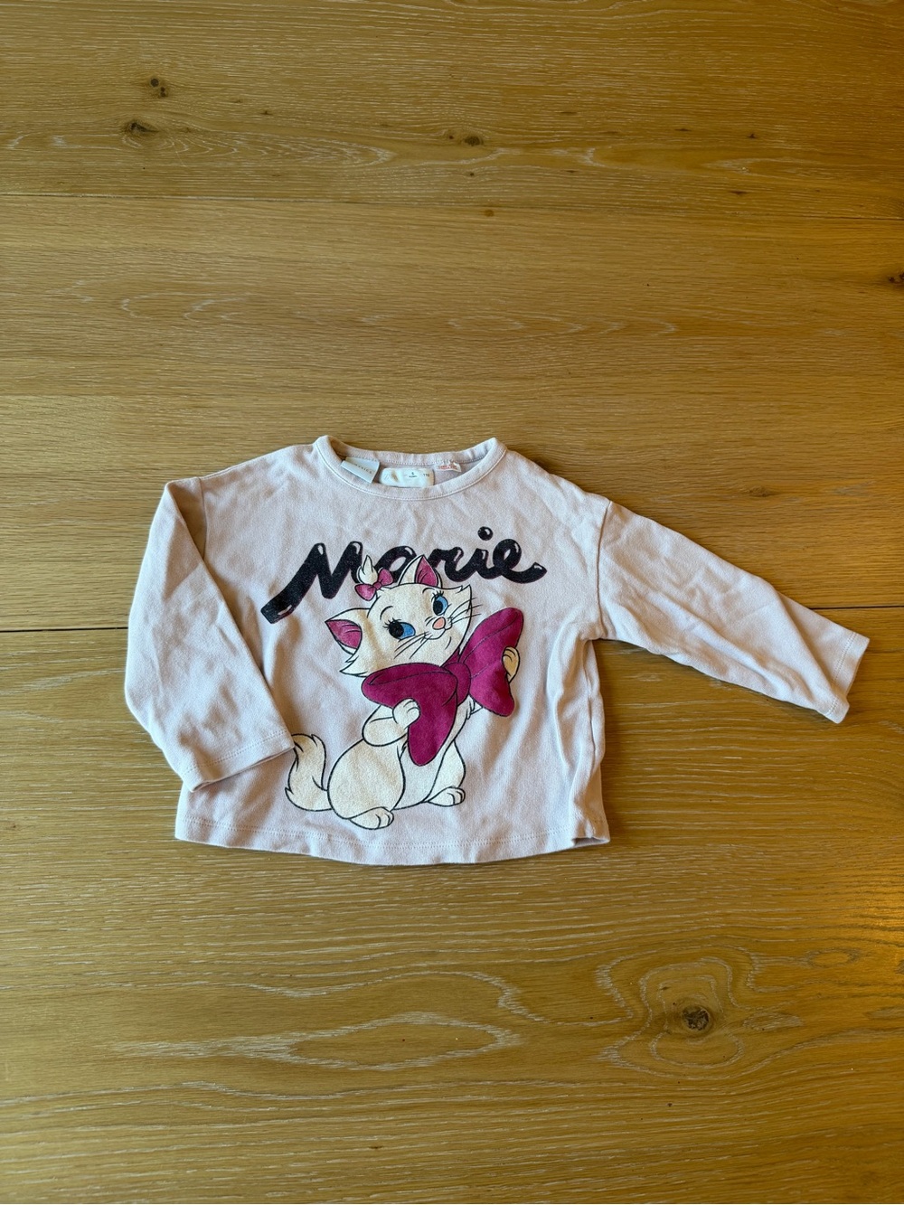 Zara Light Pink Marie Graphic Long-Sleeve Tee with Magenta Bow